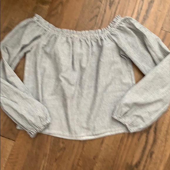 BRANDY MELVILLE MYSTERY BUNDLES - Picture 2 of 2